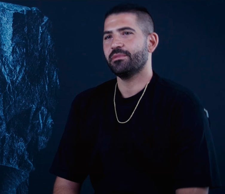 Top-Marble Image 37 of Top Marble.jpg?auto=format%2Ccompress&ixlib=php 3.3 in Rock Masters - Cosentino