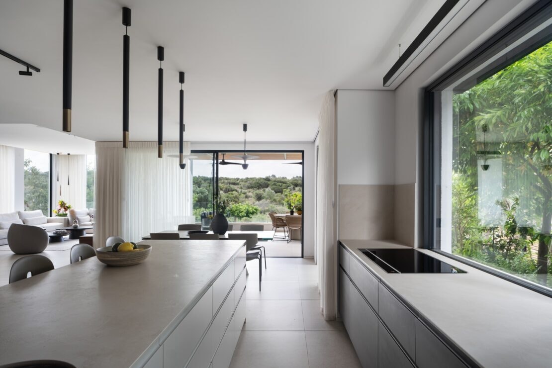 Central Israel Villa Iris Avneri (16) Central Israel Villa Iris Avneri (16)