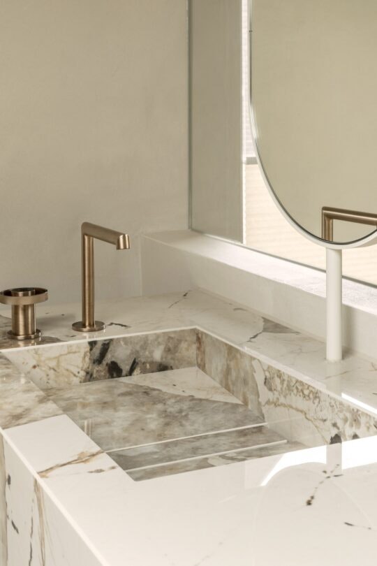 CiCi Bath (2) CiCi Bath (2)