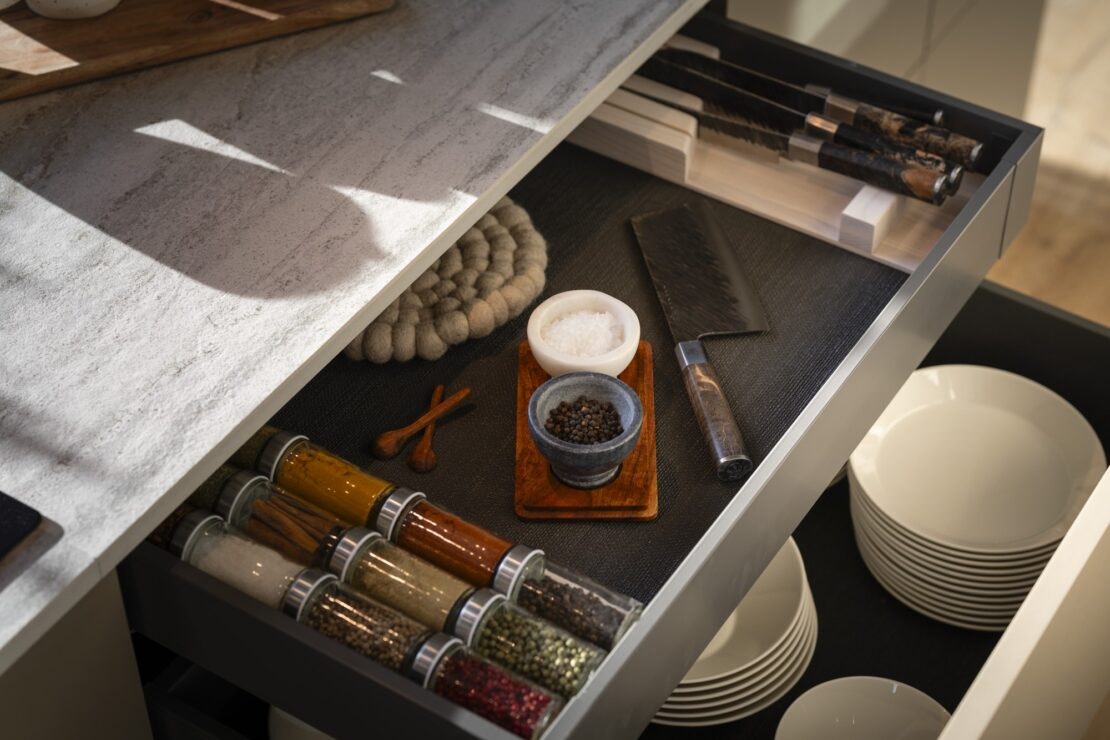 Dekton Trevi Marko (24) Dekton Trevi Marko (24)