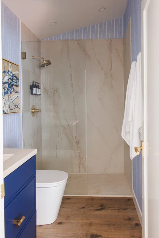 Kerrie Kelly Adu (4) Kerrie Kelly Adu (4)