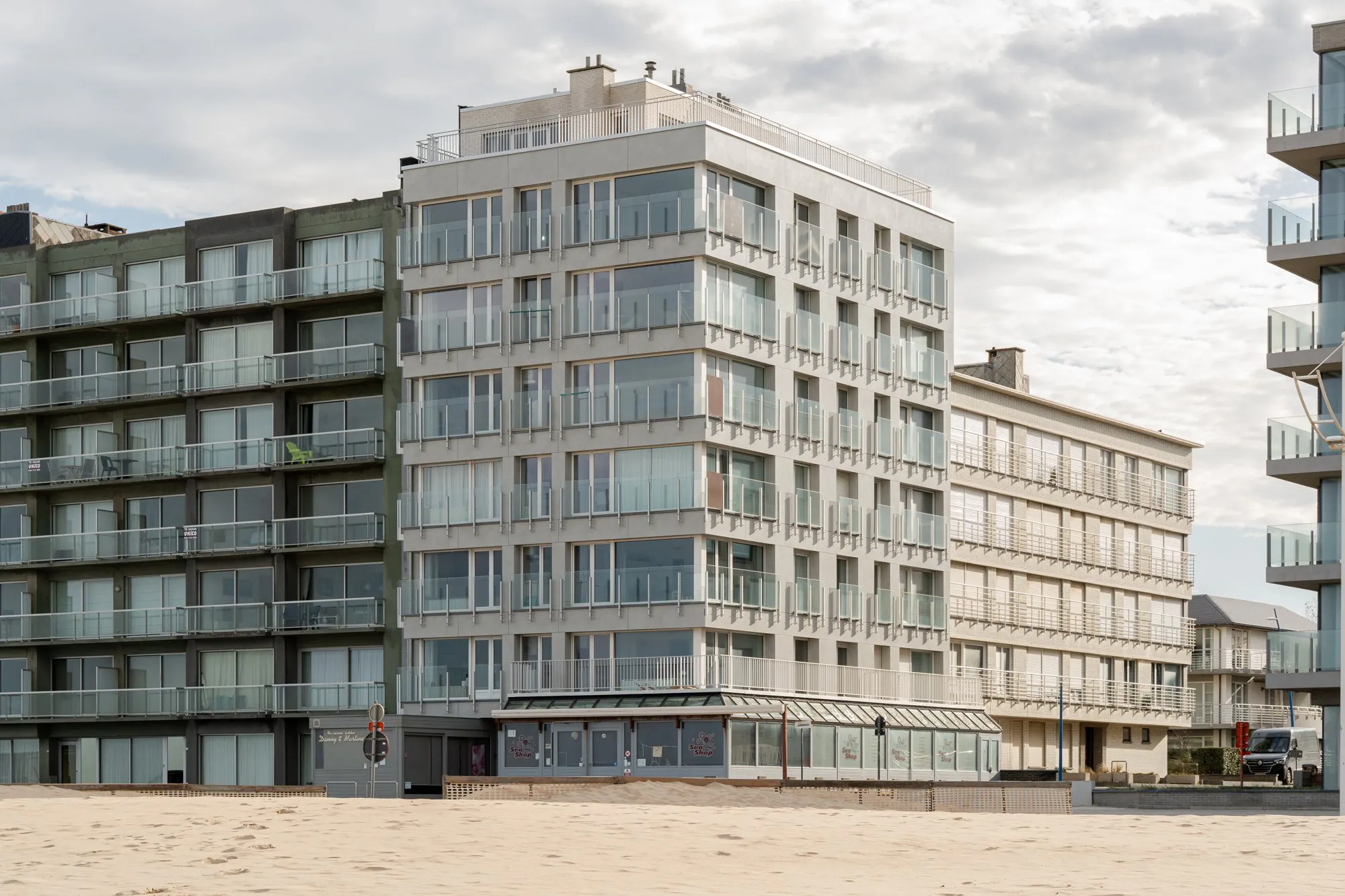 Pilar Shoots - LesAncres HR-3 Image 49 of Pilar Shoots LesAncres HR 3.jpg?auto=format%2Ccompress&ixlib=php 3.3 in דף הבית Cosentino - Cosentino