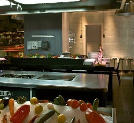 Numero immagine 52 della sezione corrente di Innovazione in cucina, piani di lavoro senza limiti di Cosentino Italia