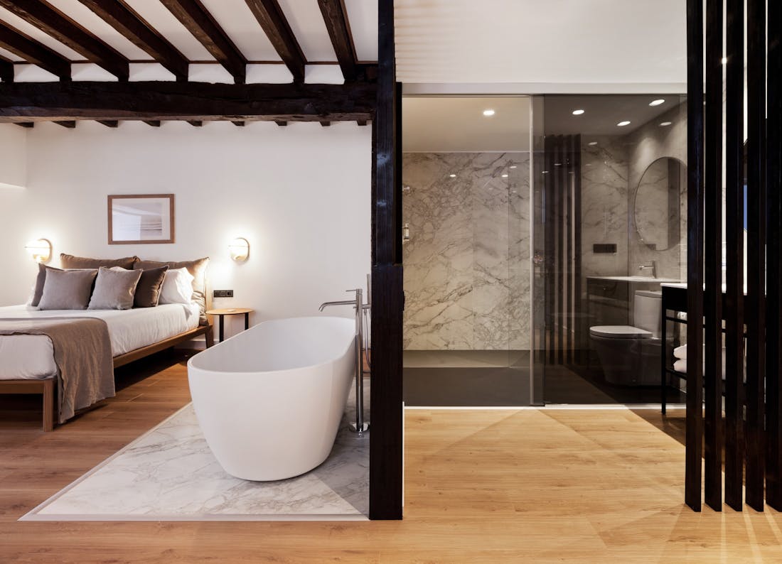 ExteAundi, a 13th-century house converted into a modern boutique hotel thanks to DKTN and Silestone