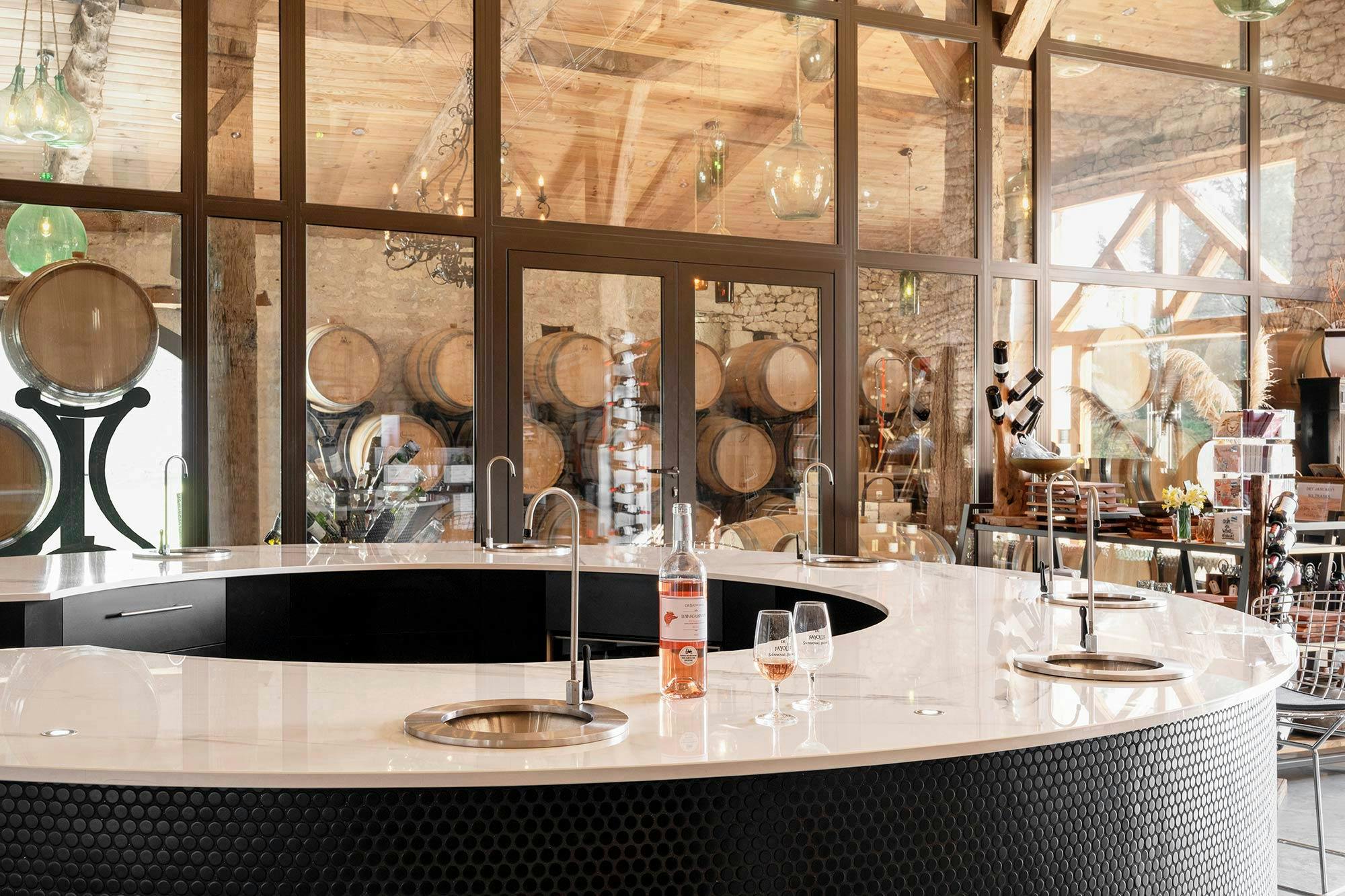 Numero immagine 46 della sezione corrente di DKTN and Sensa, allies of the interior designer Raúl Martins in a very personal refurbishment  di Cosentino Italia