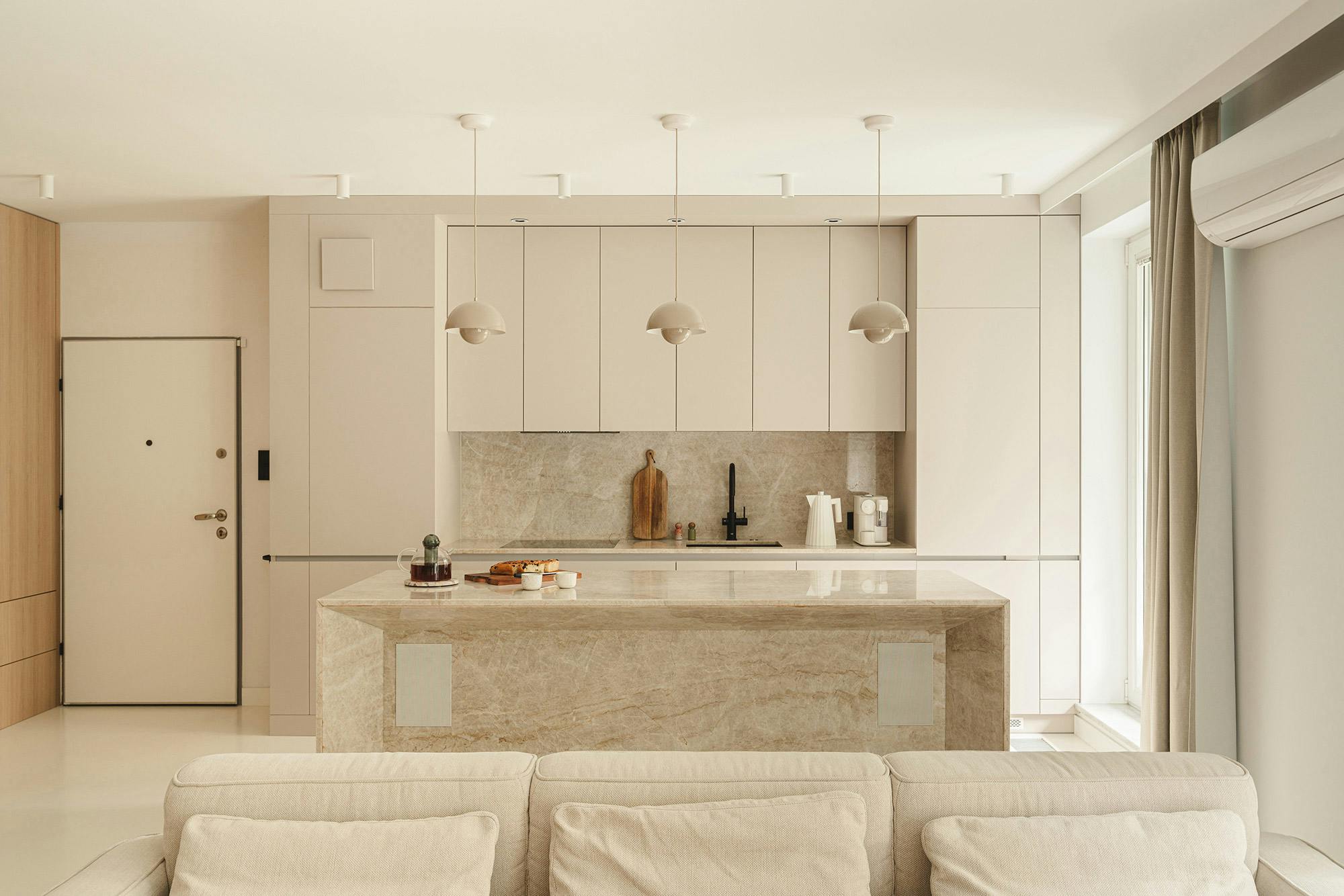 Numero immagine 40 della sezione corrente di A minimalist, sculptural and unique kitchen thanks to Sensa natural stone di Cosentino Italia