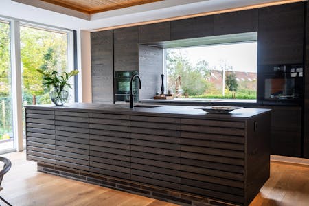Numero immagine 41 della sezione corrente di Finnish Wood House con bagno Silestone® e cucina DKTN® di Cosentino Italia