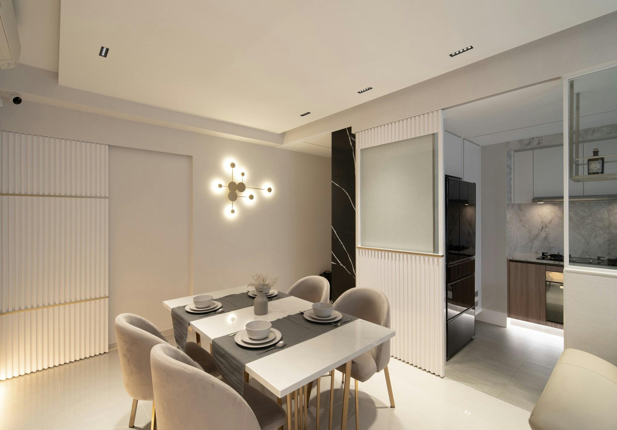 Numero immagine 34 della sezione corrente di Colori neutri e texture eleganti per un lussuoso appartamento a Singapore di Cosentino Italia