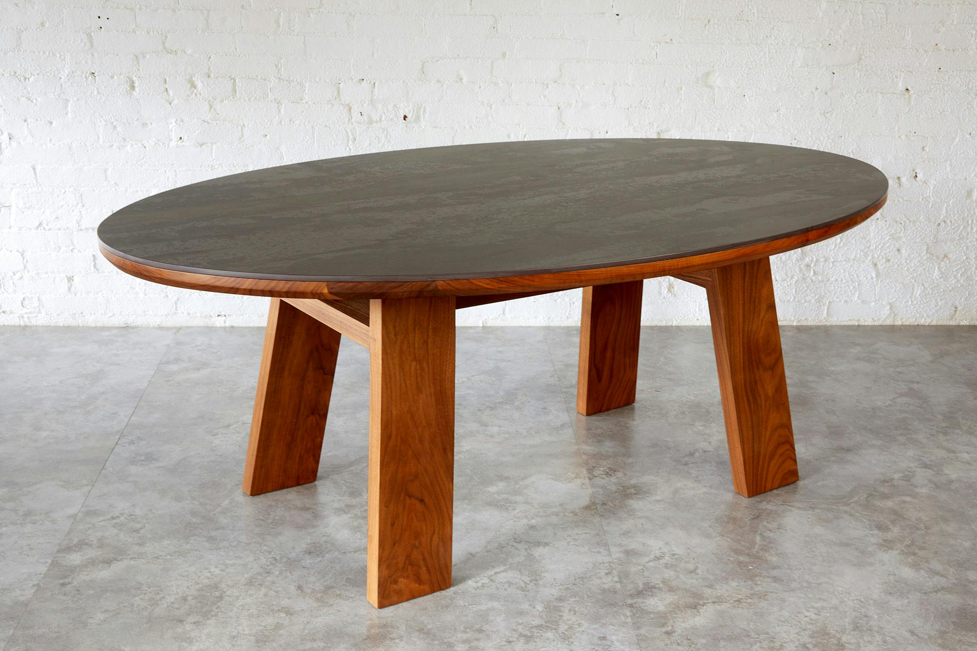 Numero immagine 32 della sezione corrente di Wood and Dekton: a delicate combination for the Nieves table di Cosentino Italia