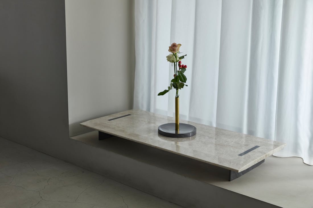 06_OSHIKI TRAY Image 37 of 06 OSHIKI TRAY.jpg?auto=format%2Ccompress&fit=crop&ixlib=php 3.3 in 水と光の静謐なアートが描き出すサステナビリティの未来 - Cosentino