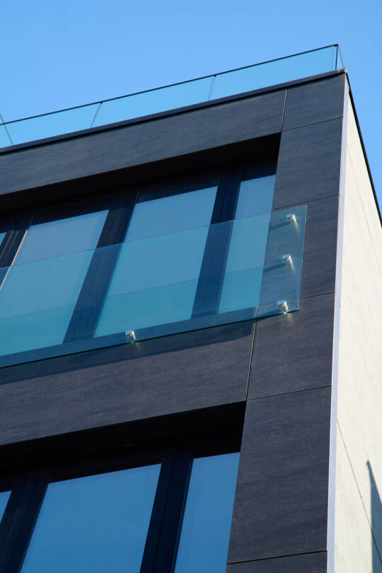 PACS Architecture specifies Dekton for a rainscreen facade in Brooklyn