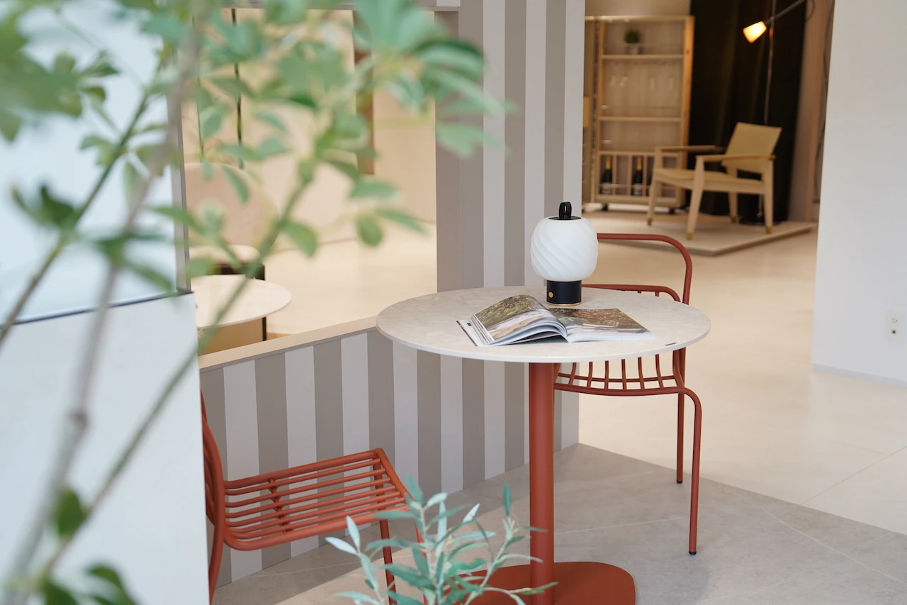スペイン家具 おすすめインテリア家具 STELA - ソファー、モダン家具のインテリア