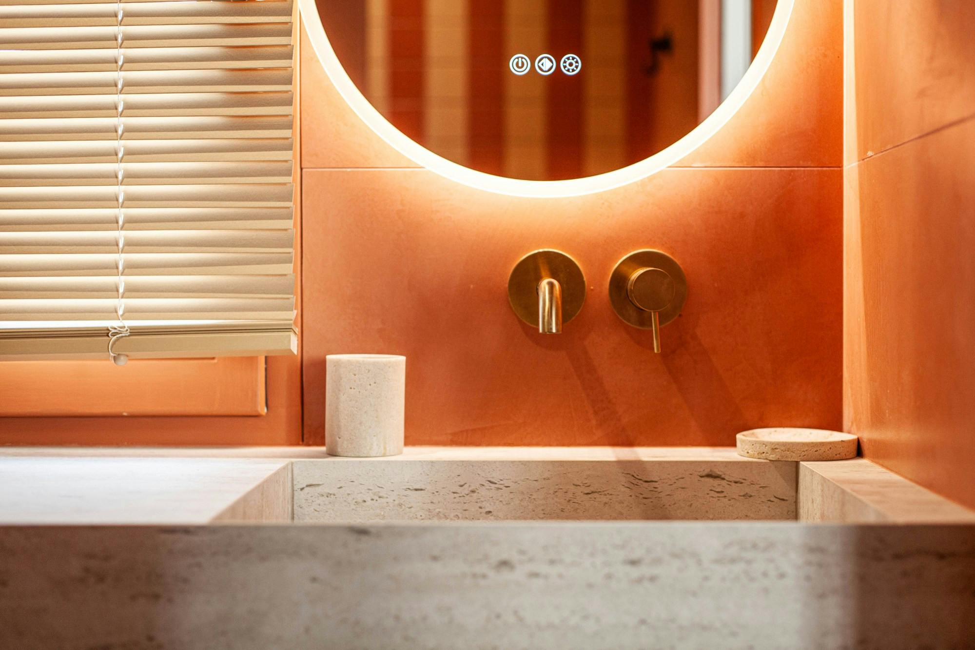 Agence Premiere Ligne (5) Image 45 of Agence Premiere Ligne 5.jpg?auto=format%2Ccompress&ixlib=php 3.3 in An apartment with sea views where natural light and materials define the concept of luxury - Cosentino