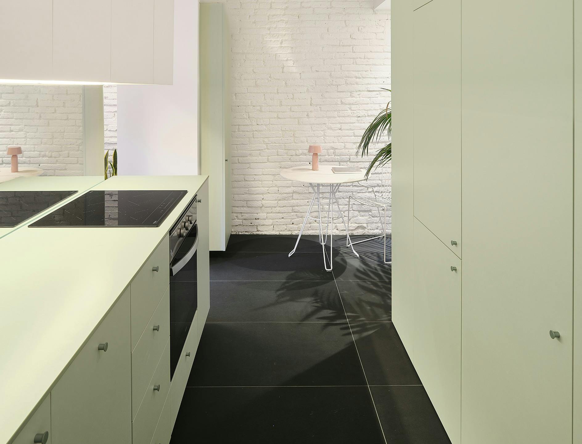 La Dolors (7) Image 37 of La Dolors 7.jpg?auto=format%2Ccompress&ixlib=php 3.3 in An apartment with sea views where natural light and materials define the concept of luxury - Cosentino