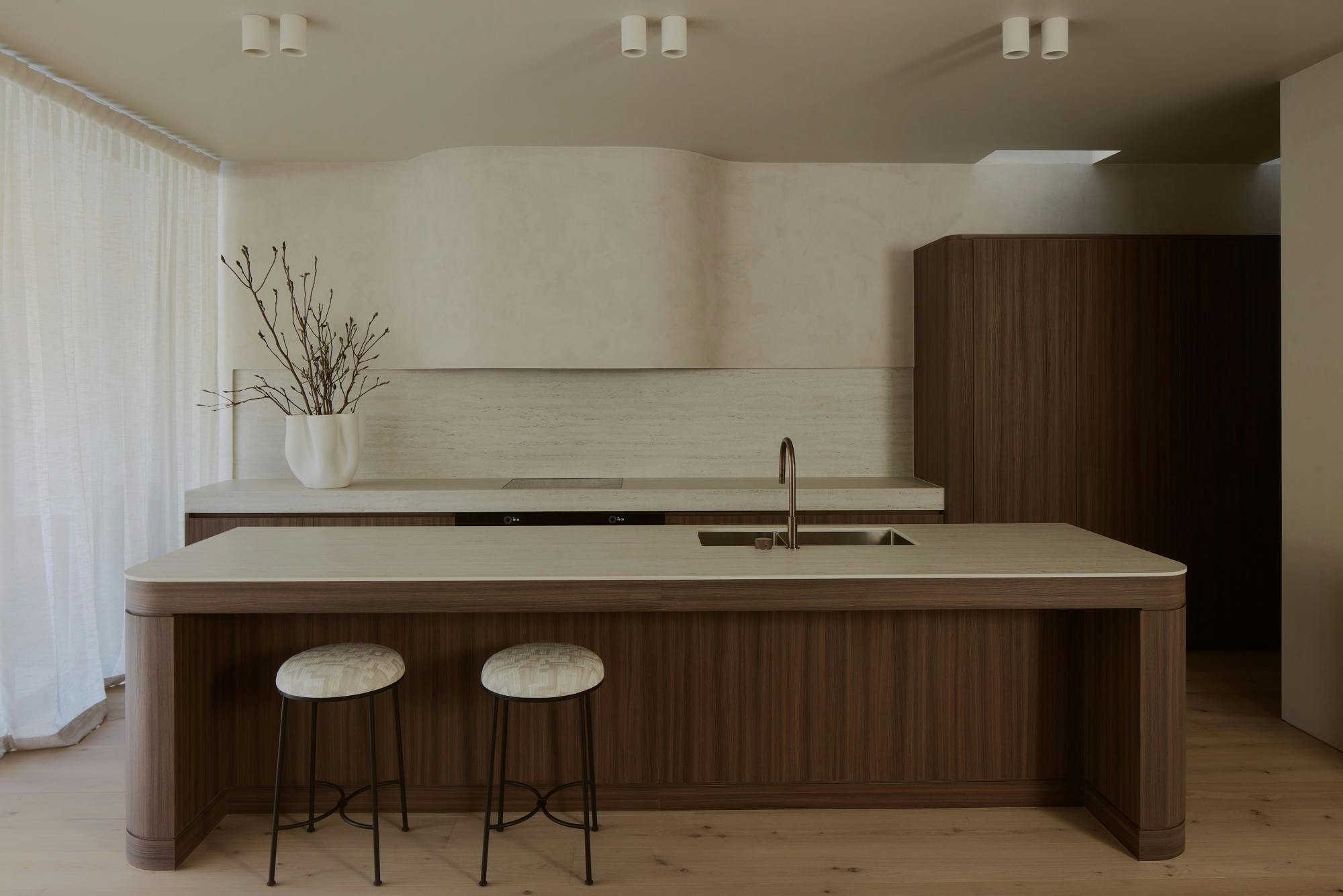 SOL-Darren-James-2 Image 58 of SOL Darren James 2.jpg?auto=format%2Ccompress&ixlib=php 3.3 in アウトドア - Cosentino