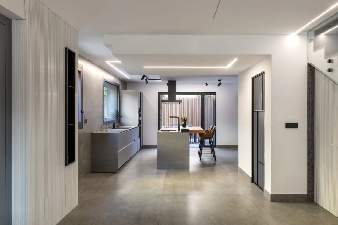 Villa Grey (1) Villa Grey (1)