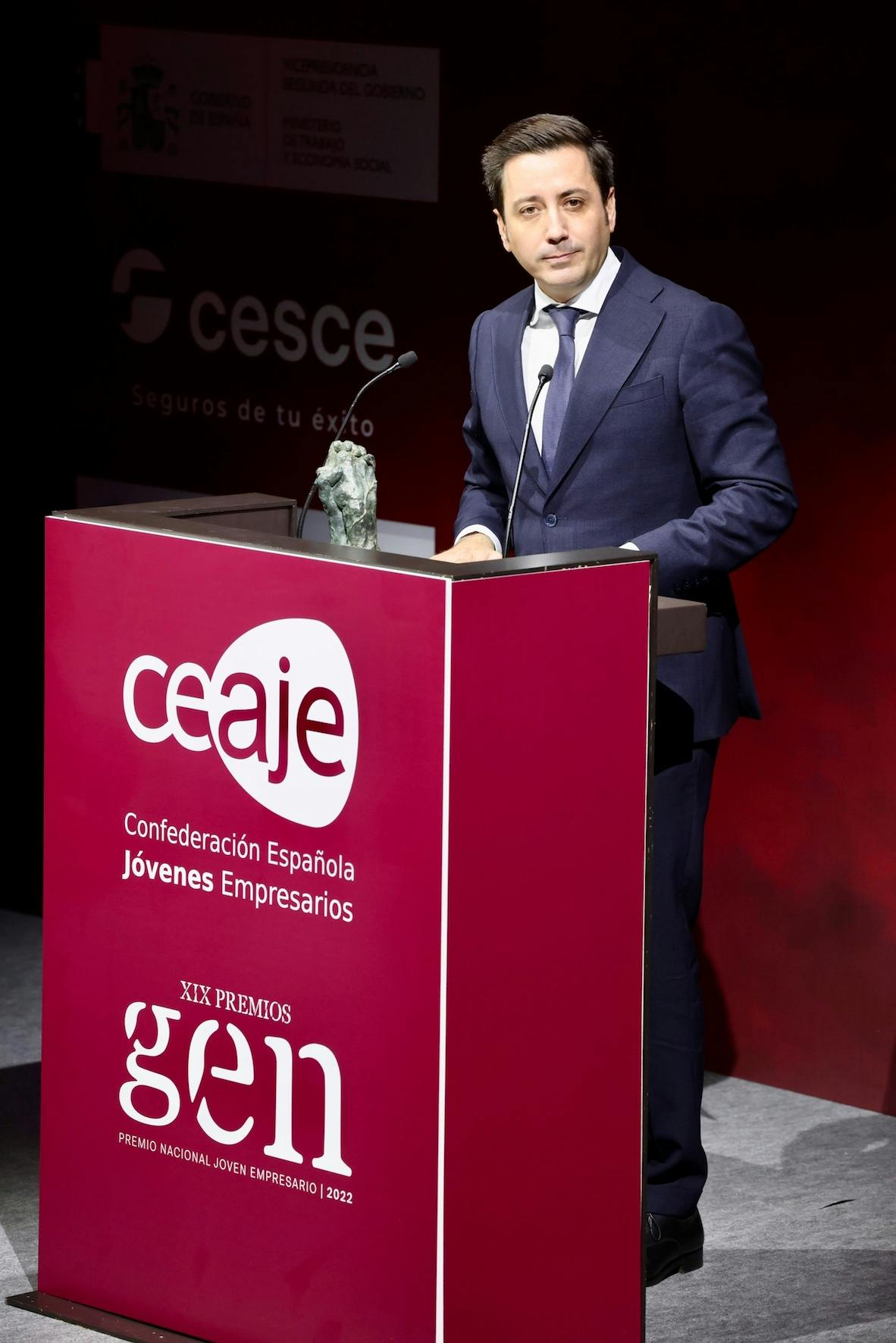 Image 34 of Premio CEAJE Cosentino speech.jpg?auto=format%2Ccompress&fit=crop&ixlib=php 3.3 in Eduardo Cosentino, National Young Entrepreneur Award 2022 - Cosentino
