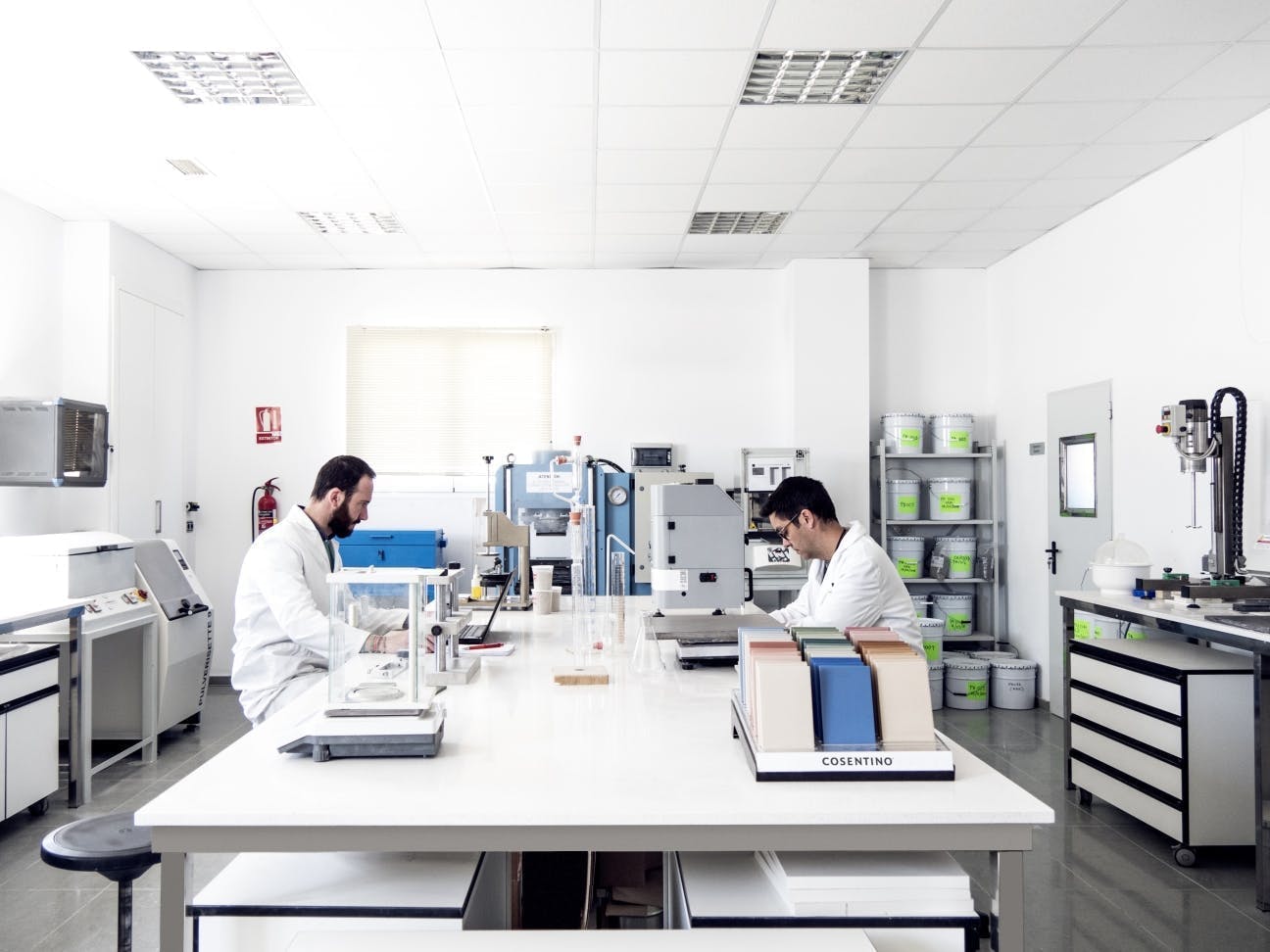 Image of Cosentino Laboratorio en Cantoria 2 1 6 in Cosentino kiest voor innovatie om bij te dragen aan het actieplan van Spanje voor de Agenda 2030 - Cosentino