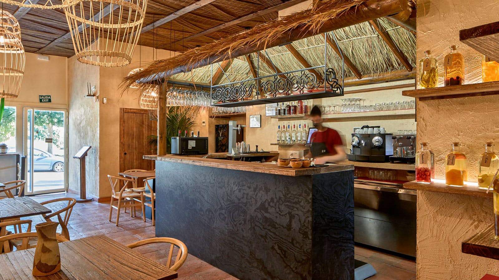 Image of Restaurant Quipu 4.jpg?auto=format%2Ccompress&ixlib=php 3.3 in A rustic and cozy bar area for Pearl’s Place Restaurant & Pantry - Cosentino