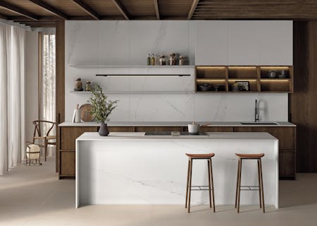 Image of Silestone Kitchen Ethereal Dusk 2.jpg?auto=format%2Ccompress&fit=crop&ixlib=php 3.3 in Anne-Catherine Gerets ‘Clo Clo’ zet Silestone by Cosentino op een ereplaats in haar keuken - Cosentino