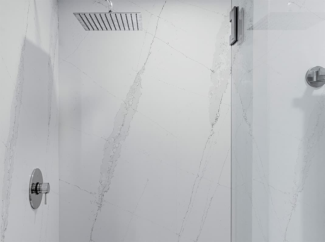 Image of Bathroom cladding silestone ethereal dusk cala blue crop 1.jpg?auto=format%2Ccompress&ixlib=php 3.3 in Wat is Silestone - Cosentino