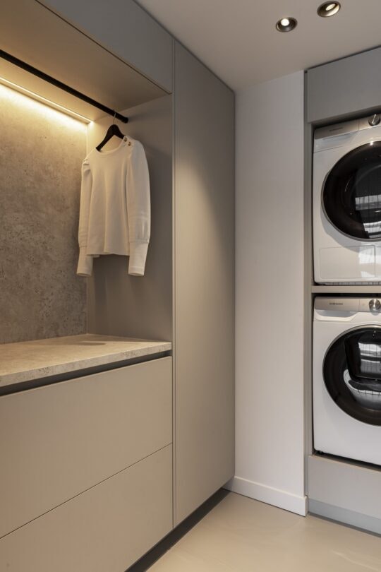 River-Penthouse-11 River-Penthouse-11