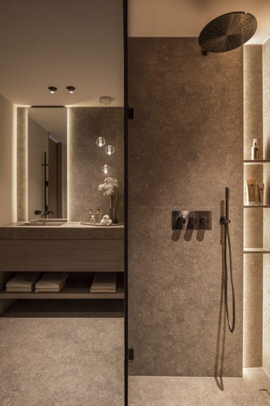 River-Penthouse-14 River-Penthouse-14