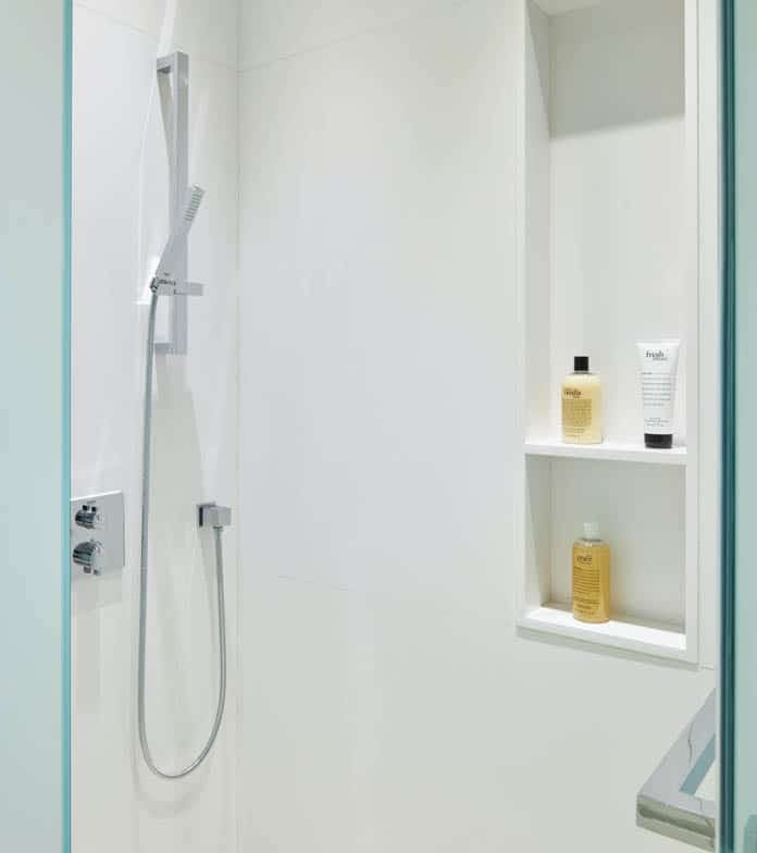 baños_13_03 Image 35 of ban%CC%83os 13 03.jpg?auto=format%2Ccompress&ixlib=php 3.3 in vernieuwde-klassiekers - Cosentino