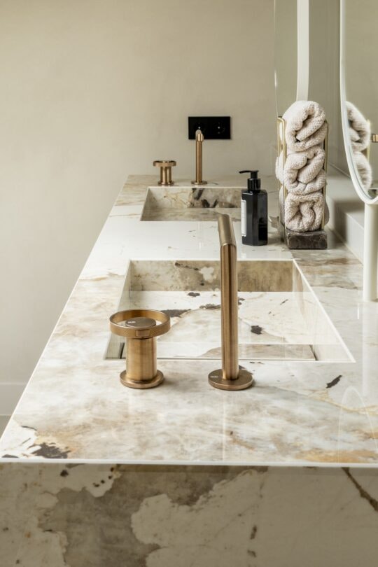 CiCi Bath (5) CiCi Bath (5)