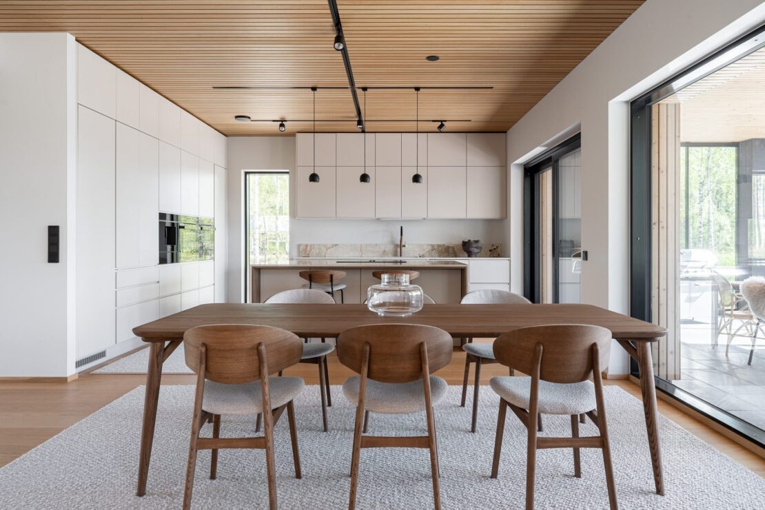 Skier-KErttu-Niskanen-Johana-Hernesniemi-1 Skier-KErttu-Niskanen-Johana-Hernesniemi-1