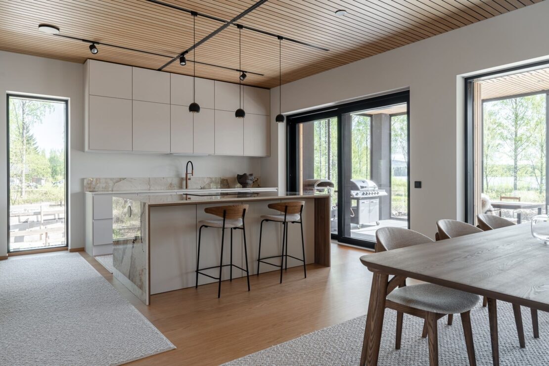 Skier-KErttu-Niskanen-Johana-Hernesniemi-2 Skier-KErttu-Niskanen-Johana-Hernesniemi-2