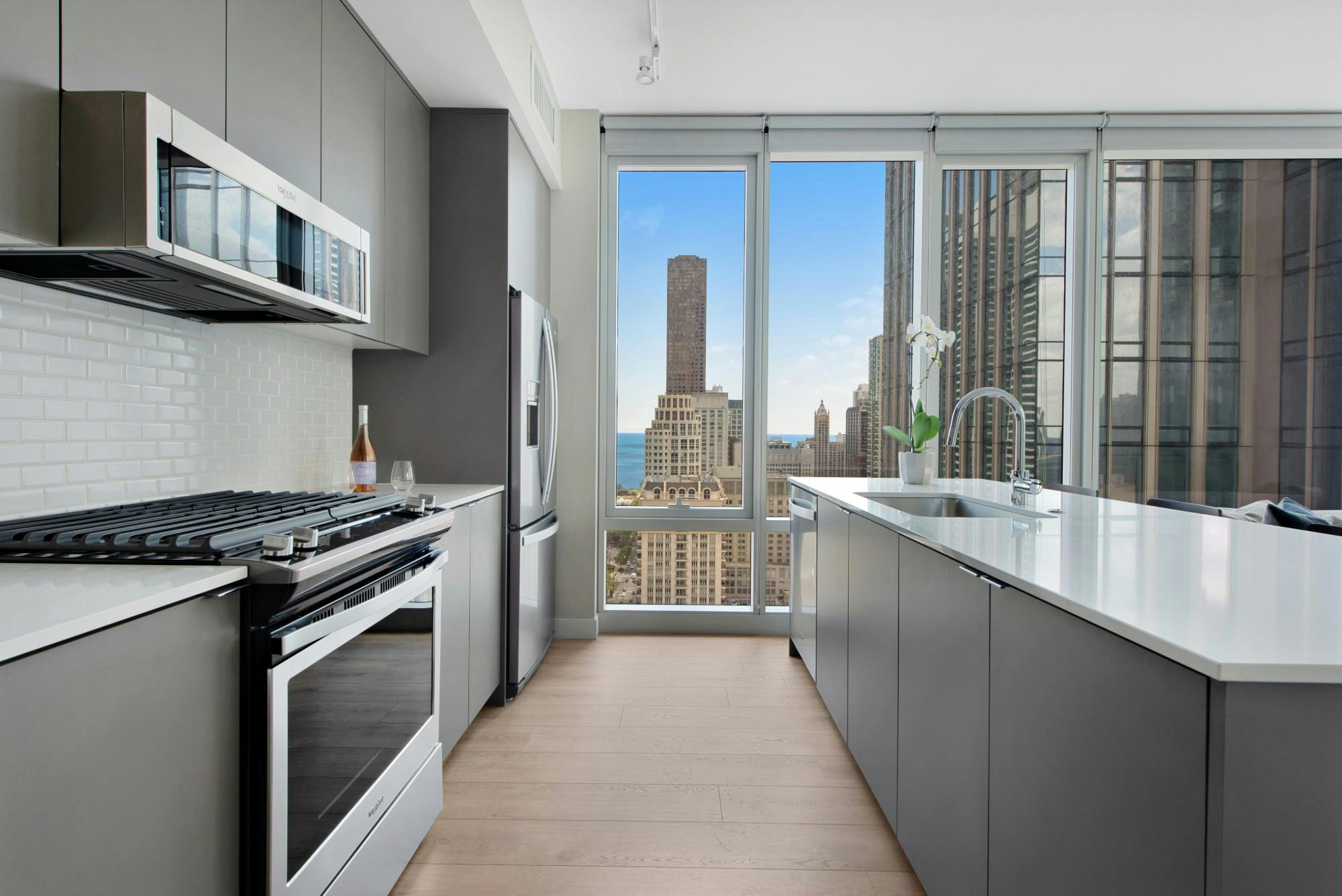 Image of Cosentino OneChicago4.jpg?auto=format%2Ccompress&ixlib=php 3.3 in Silestone transforms the interior of a luxury building in the heart of Chicago - Cosentino