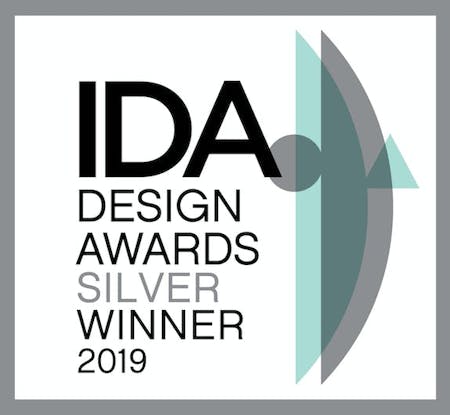 Image of International Design Awards 2019 Silver 1.jpg?auto=format%2Ccompress&fit=crop&ixlib=php 3.3 in Dekton® by Cosentino lanserer Chromica - en ny serie i nyanser av mørk blå og dyp grønn - Cosentino
