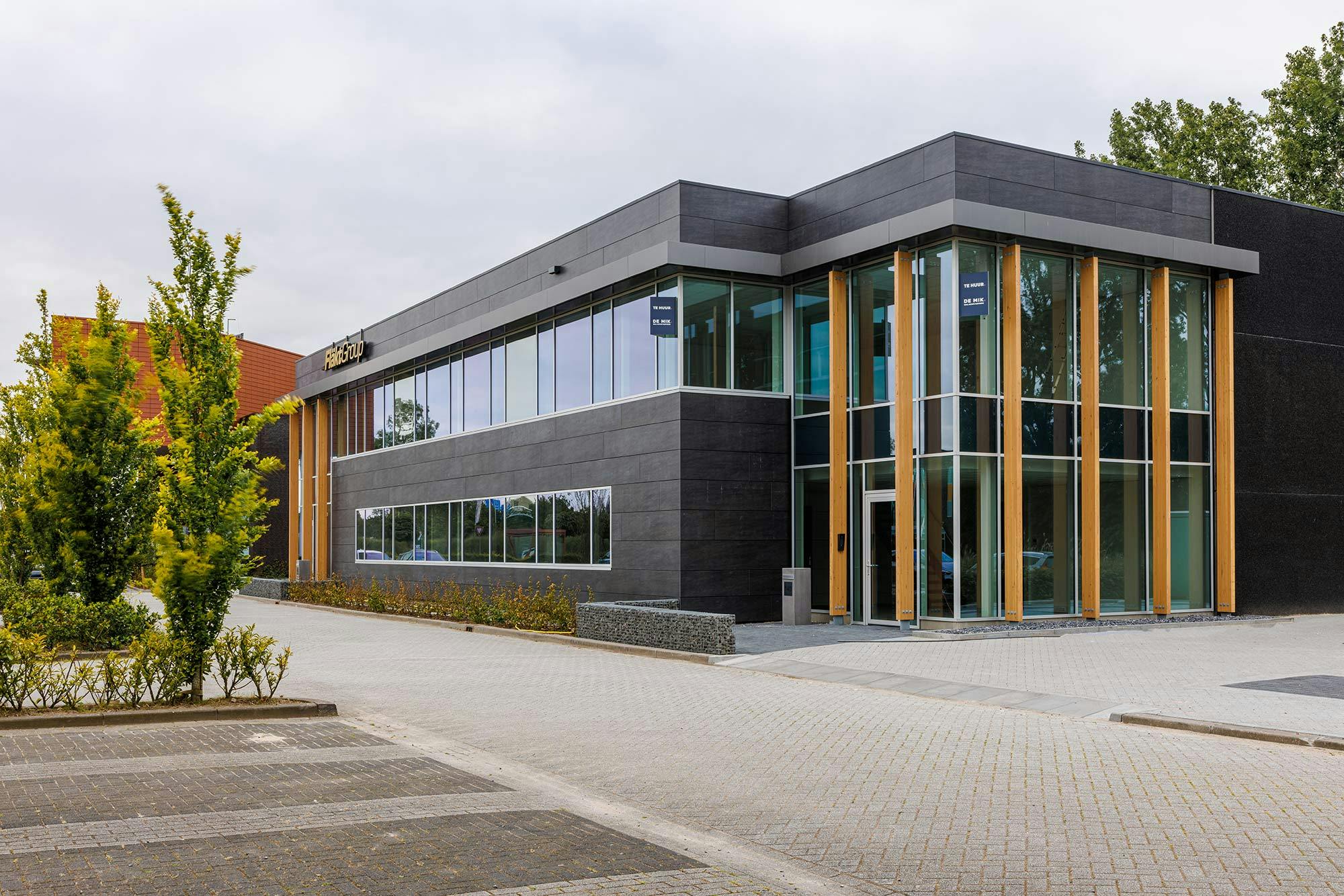 Image of Facade Amstelwijck 9.jpg?auto=format%2Ccompress&ixlib=php 3.3 in Dekton supports the Colbert Library addition to the Medical University of South Carolina  - Cosentino