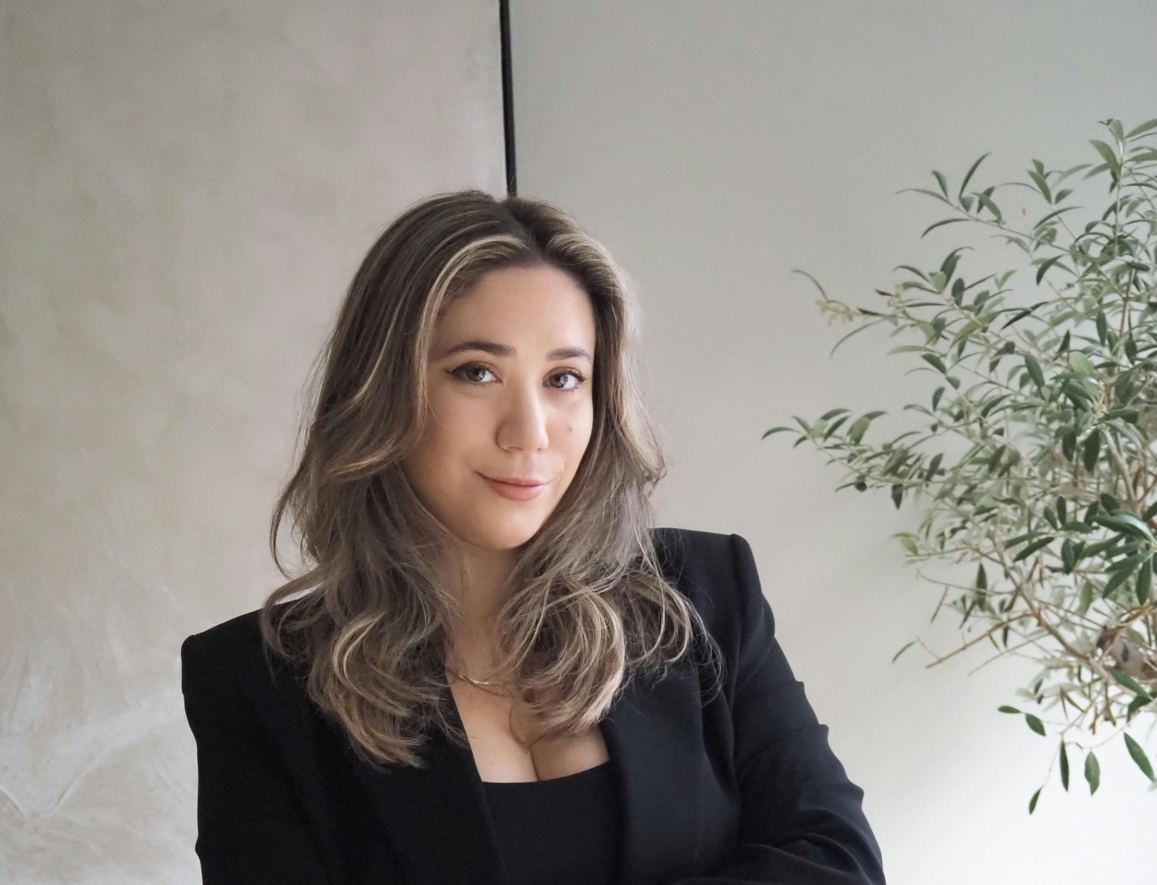 Laura R Rocamora-Portrait-kopi Image 57 of Laura R Rocamora Portrait kopi 3.jpeg?auto=format%2Ccompress&ixlib=php 3.3 in Inspirasjon - Cosentino