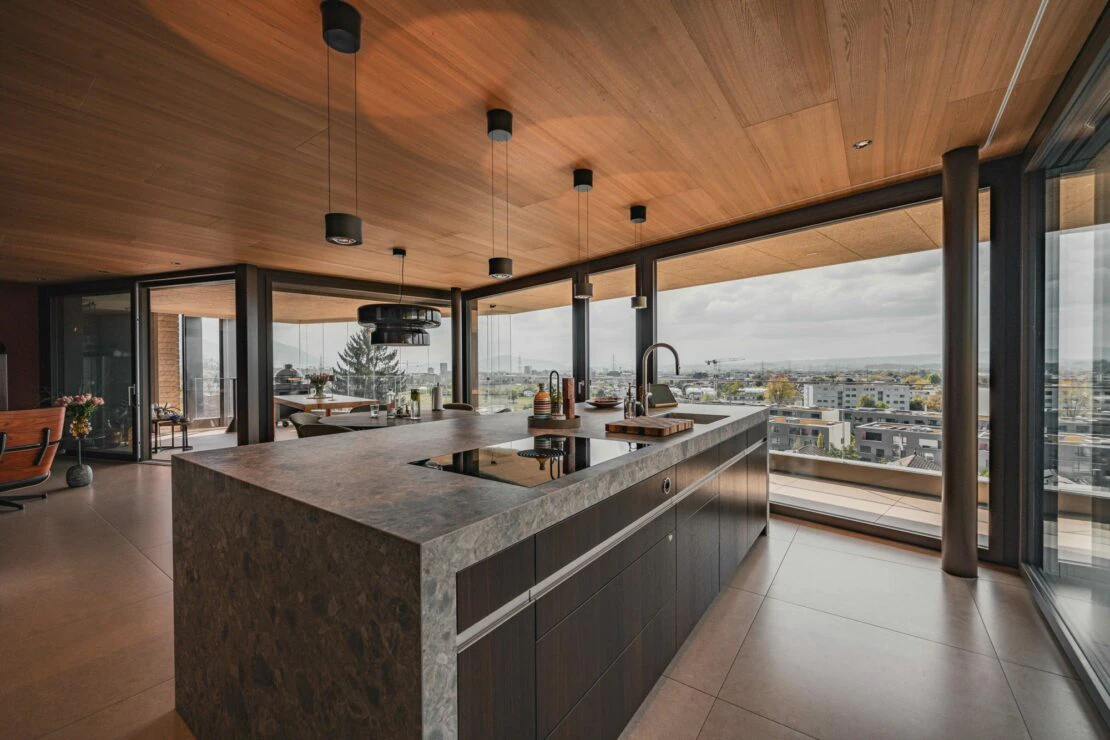 Kitchen with ktichen island (9) Kitchen with ktichen island (9)