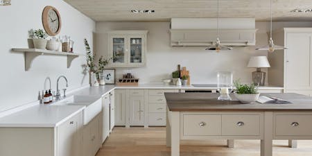 Rustic-kitchen-0 Image 34 of Rustic kitchen 0 1 scaled.jpg?auto=format%2Ccompress&fit=crop&ixlib=php 3.3 in Sete formas de criar uma cozinha rústica - Cosentino