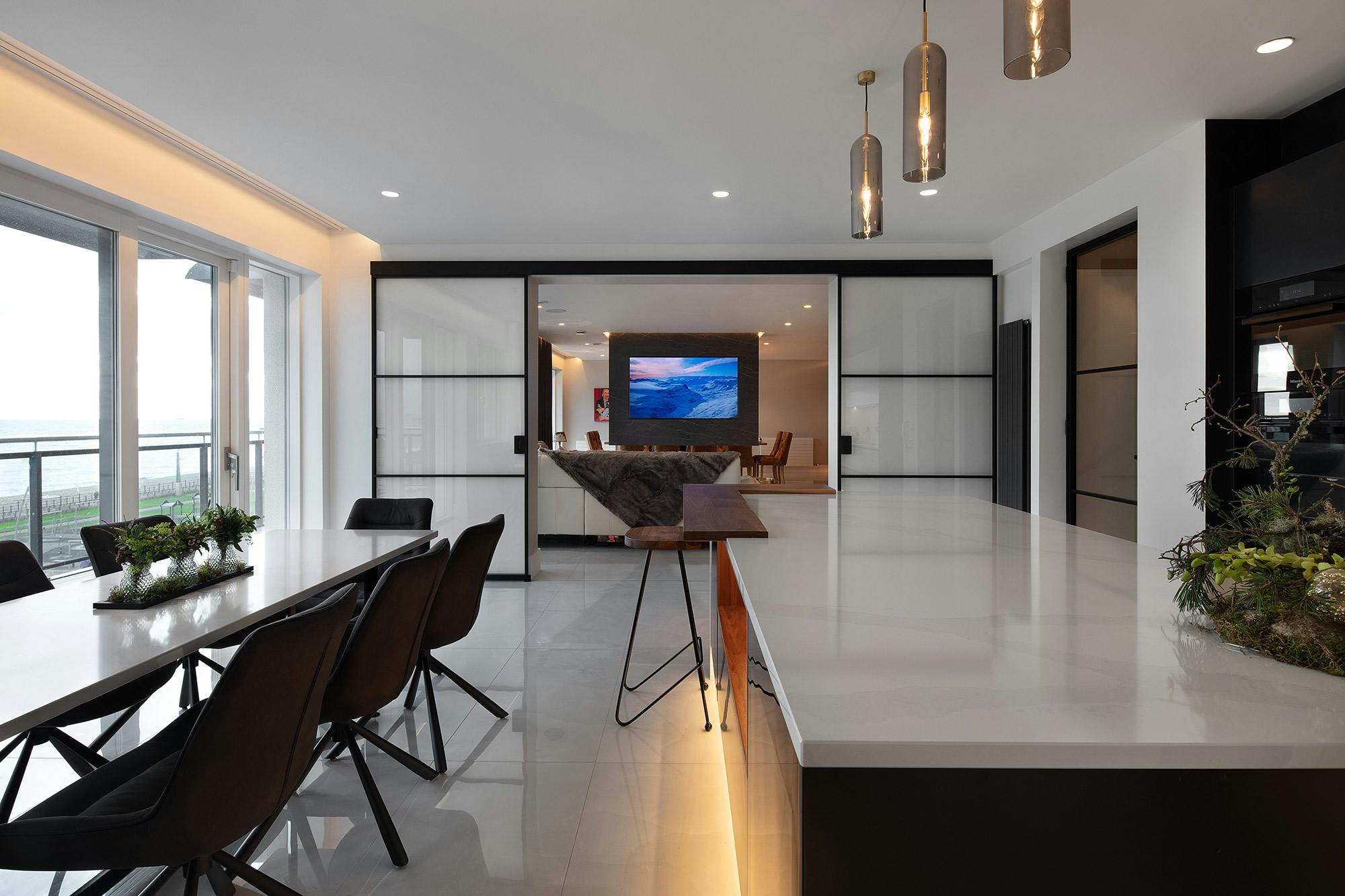 Imagem número 46 da actual secção de Silestone transforms the interior of a luxury building in the heart of Chicago da Cosentino Portugal