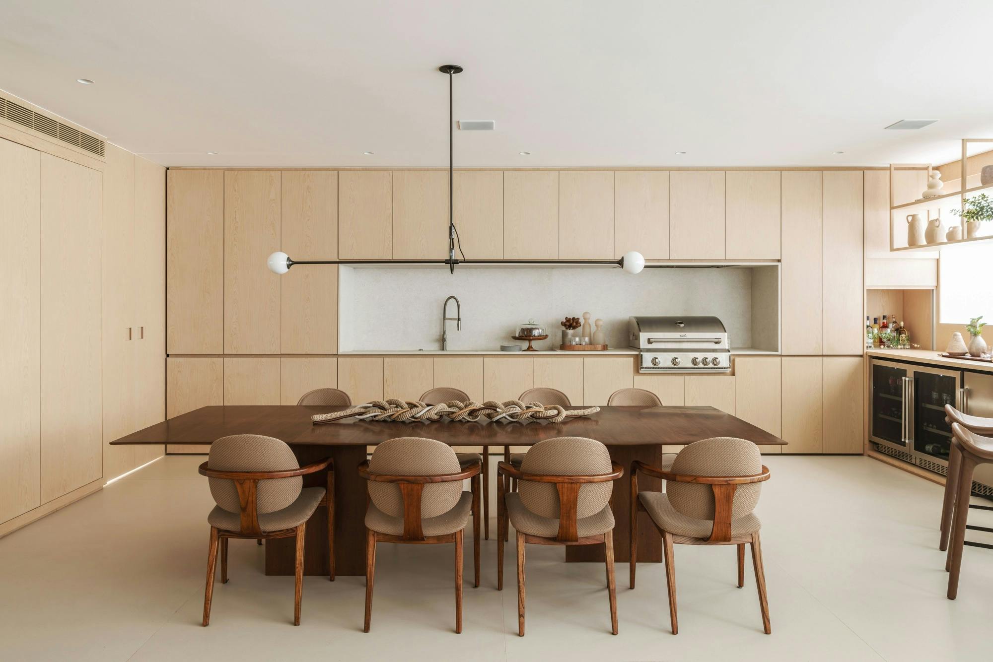 AP LHM Andrea Reis (3) Image 33 of AP LHM Andrea Reis 3.jpg?auto=format%2Ccompress&ixlib=php 3.3 in Uma residência luminosa e sóbria com Dekton elevando o design - Cosentino