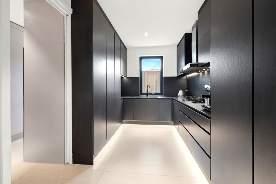 Doncaster House (11) Doncaster House (11)