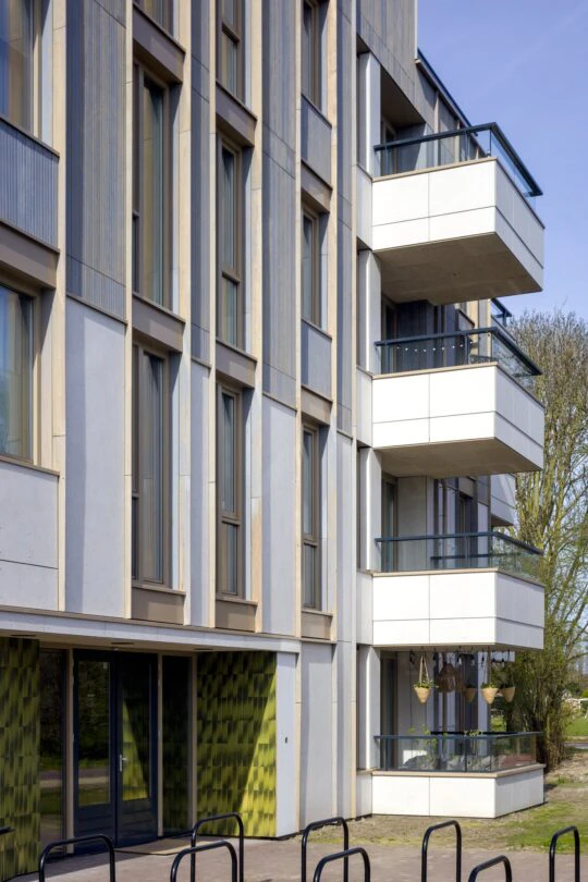 Facade Knoest (1) Facade Knoest (1)
