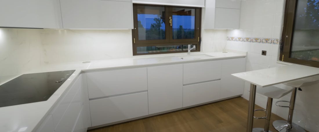 Do you dream of the perfect white kitchen?
