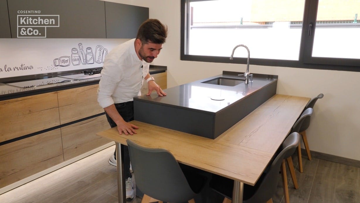 Imagem número 32 da actual secção de {{Peninsula kitchens have become a trend}} da Cosentino Portugal