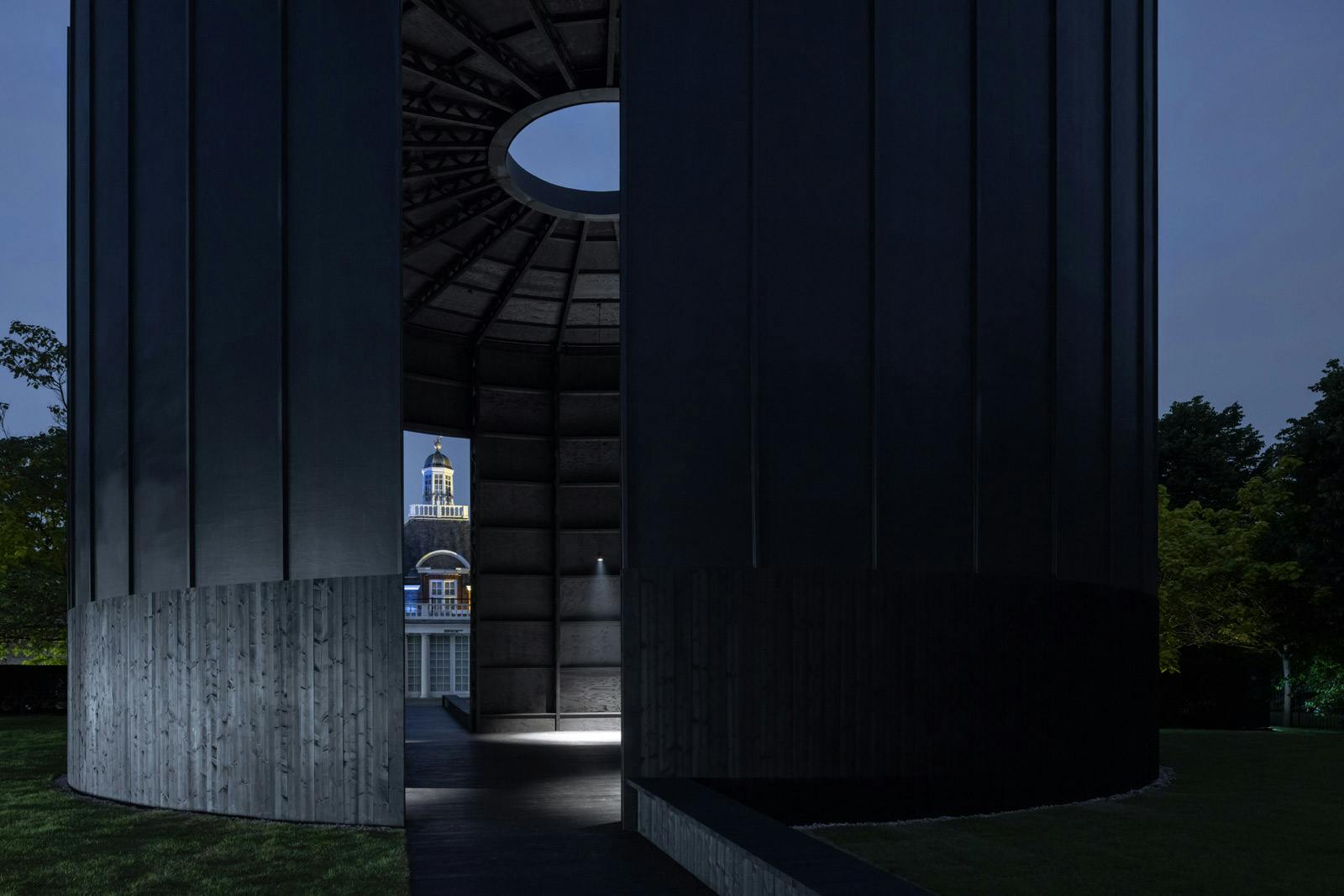 Imagem número 37 da actual secção de Serpentine Pavilion 2022 da Cosentino Portugal