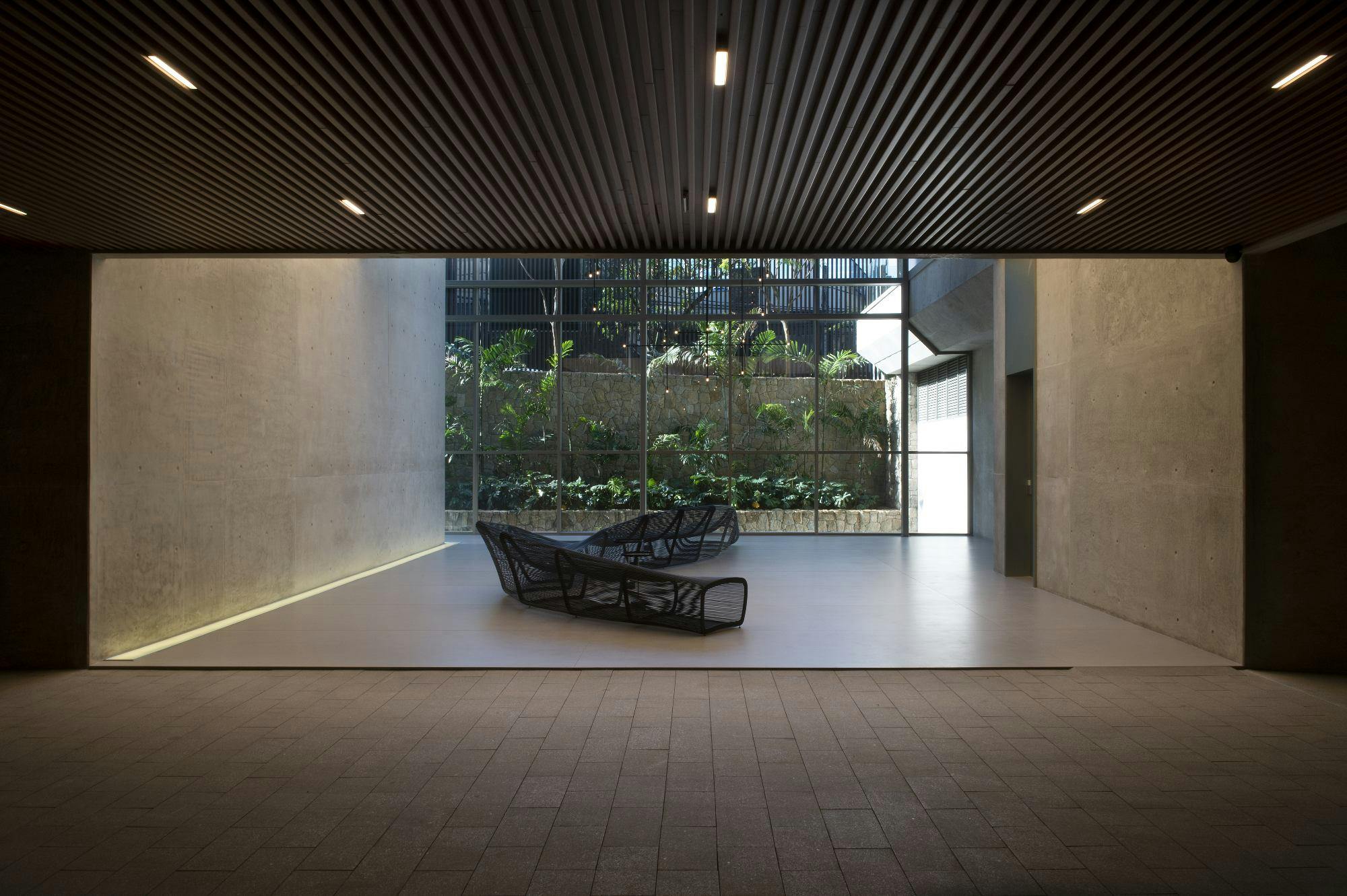 Imagem número 42 da actual secção de Cosentino dá o tom do mais inovador edifício de São Paulo, com interiores de Jader Almeida da Cosentino Portugal