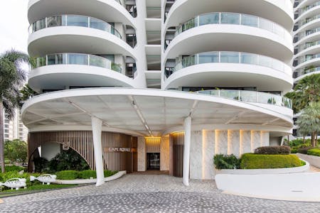 Imagem número 40 da actual secção de Dekton adds a new touch of elegance to the reception area of a luxury development in Singapore da Cosentino Portugal