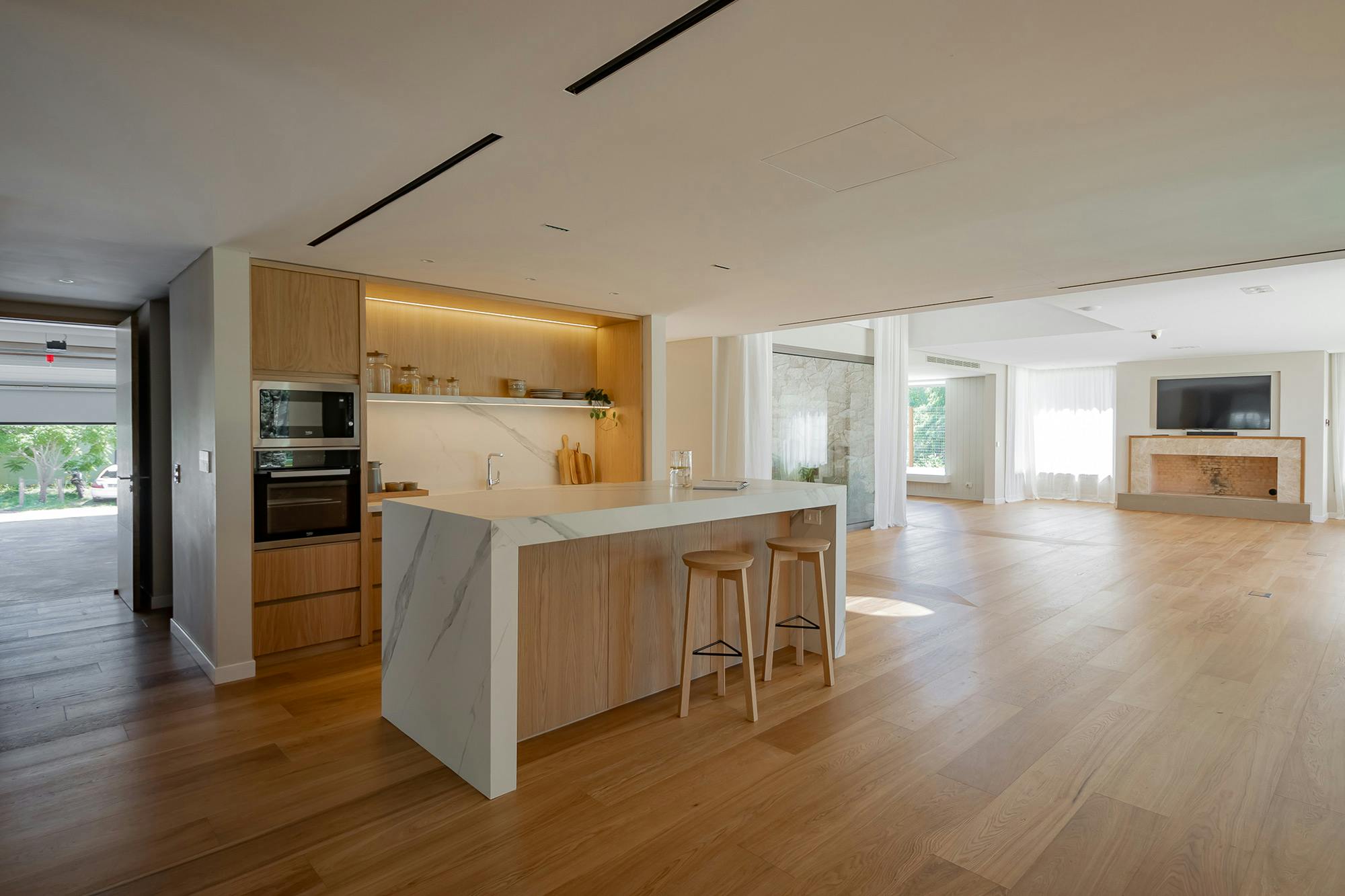 Imagem número 39 da actual secção de Dekton Sirius adds a welcoming touch to the kitchens of a residential development in Dubai da Cosentino Portugal