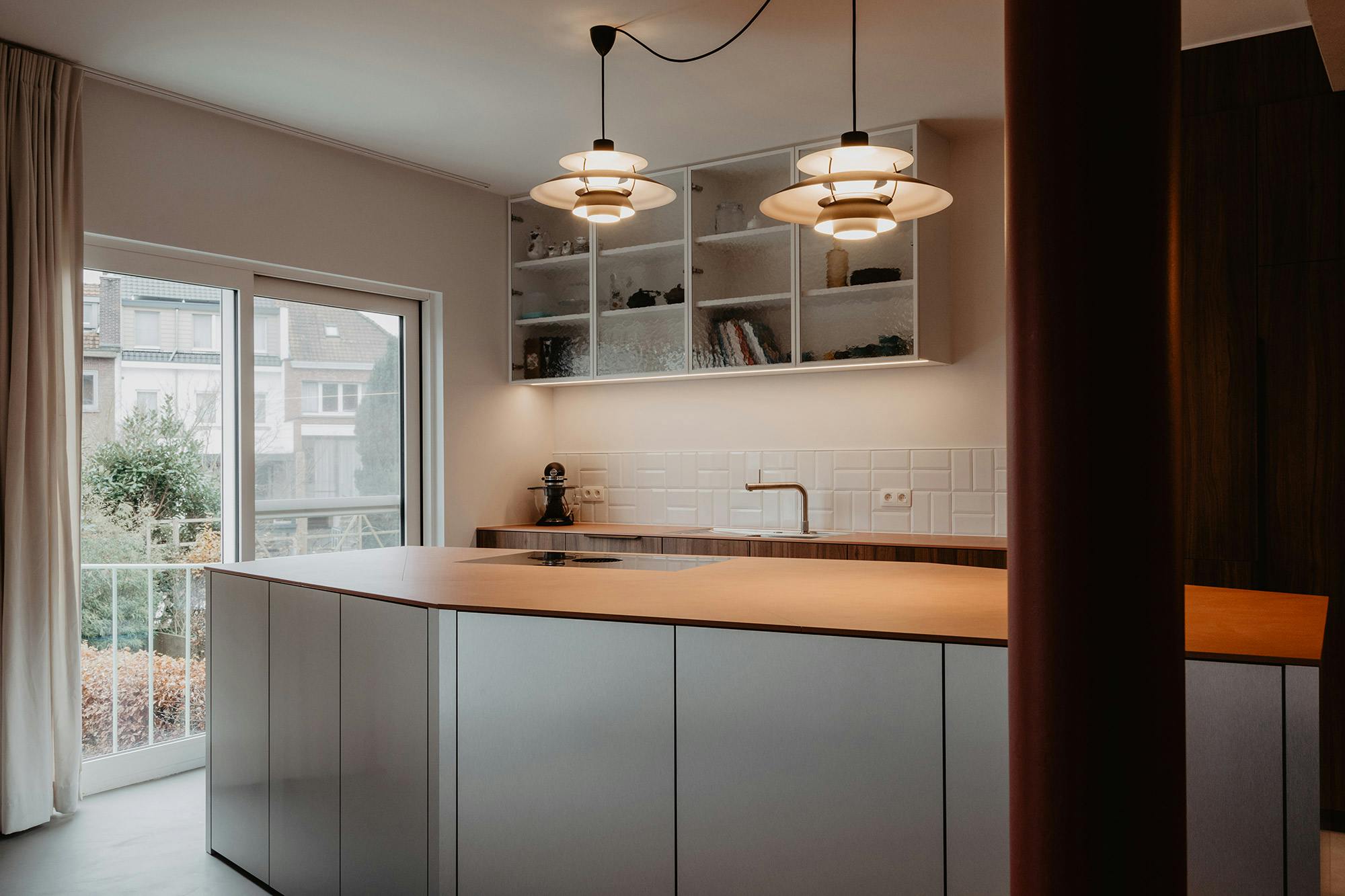 Imagem número 37 da actual secção de Interior designer and photographer Eric Gizard selected Dekton Radium for his kitchen renovation in his country house da Cosentino Portugal