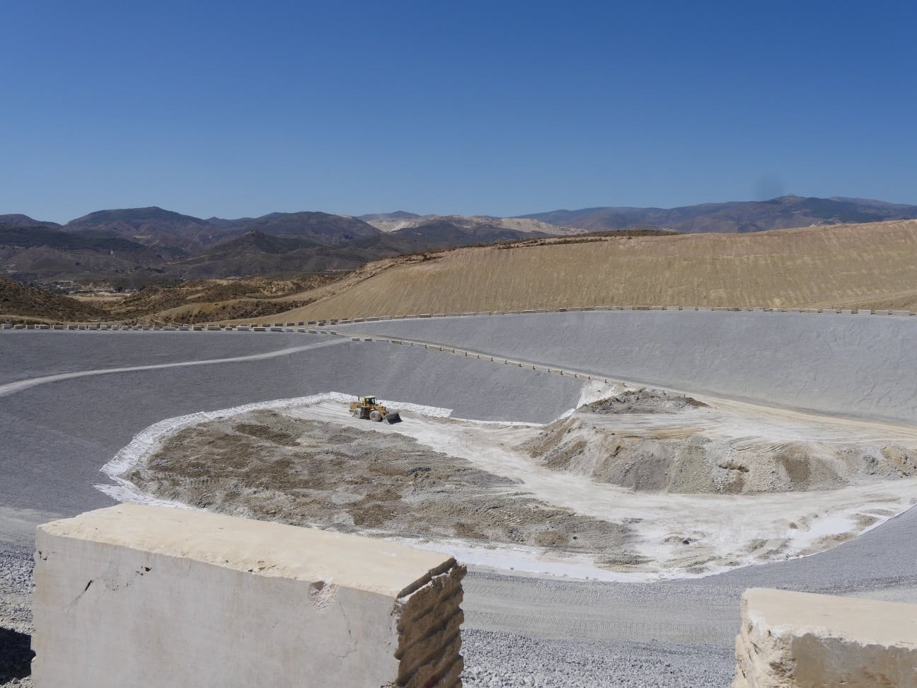 Cosentino introduces the CTQuarry project to the Spanish Office for Climate Change