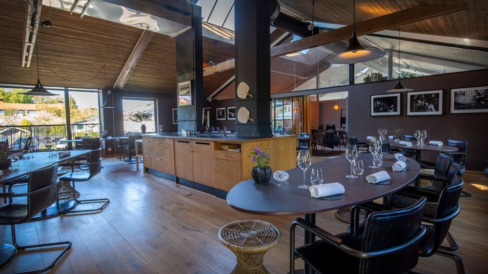 Image of Restaurant Aloe Dekton 6 1.jpg?auto=format%2Ccompress&ixlib=php 3.3 in Dekton is featured in three-Michelin-star restaurant Zén’s refurbished kitchen - Cosentino